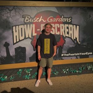 Meet your Posher, Justin